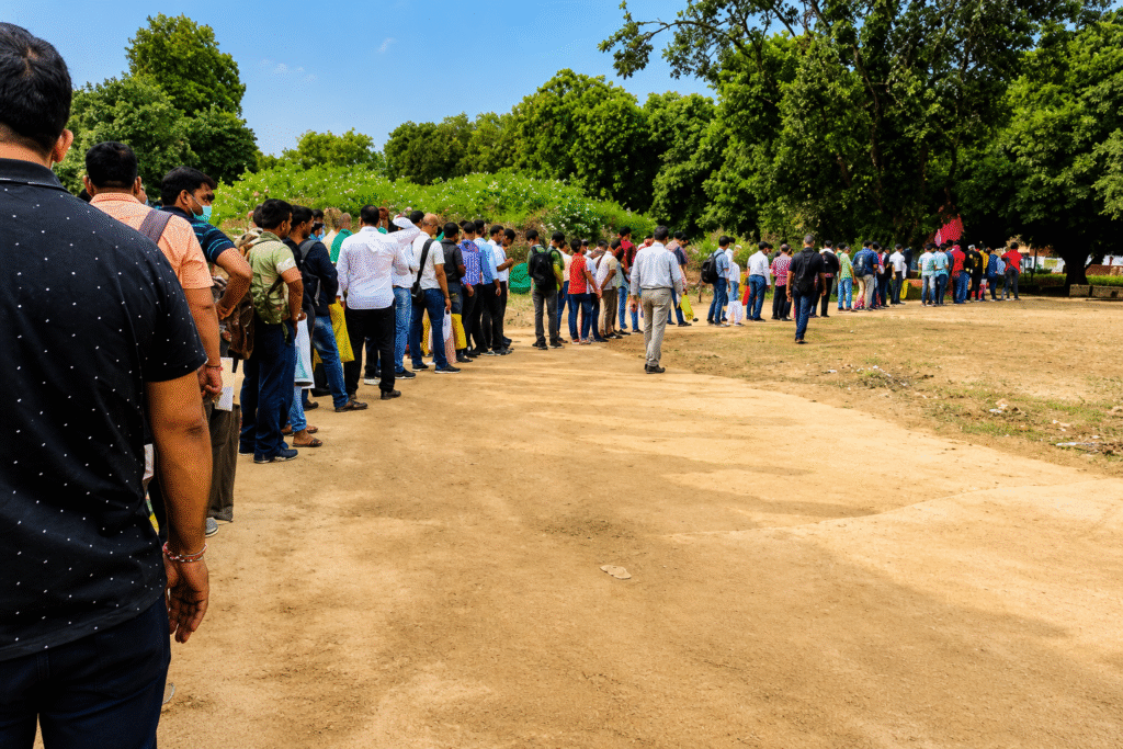 Select the Right Crowd Management Services Provider